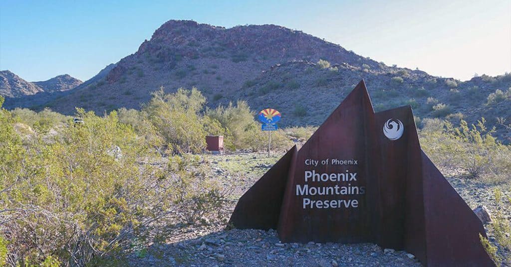 Smoke shop near North Mountain Preserve Phoenix