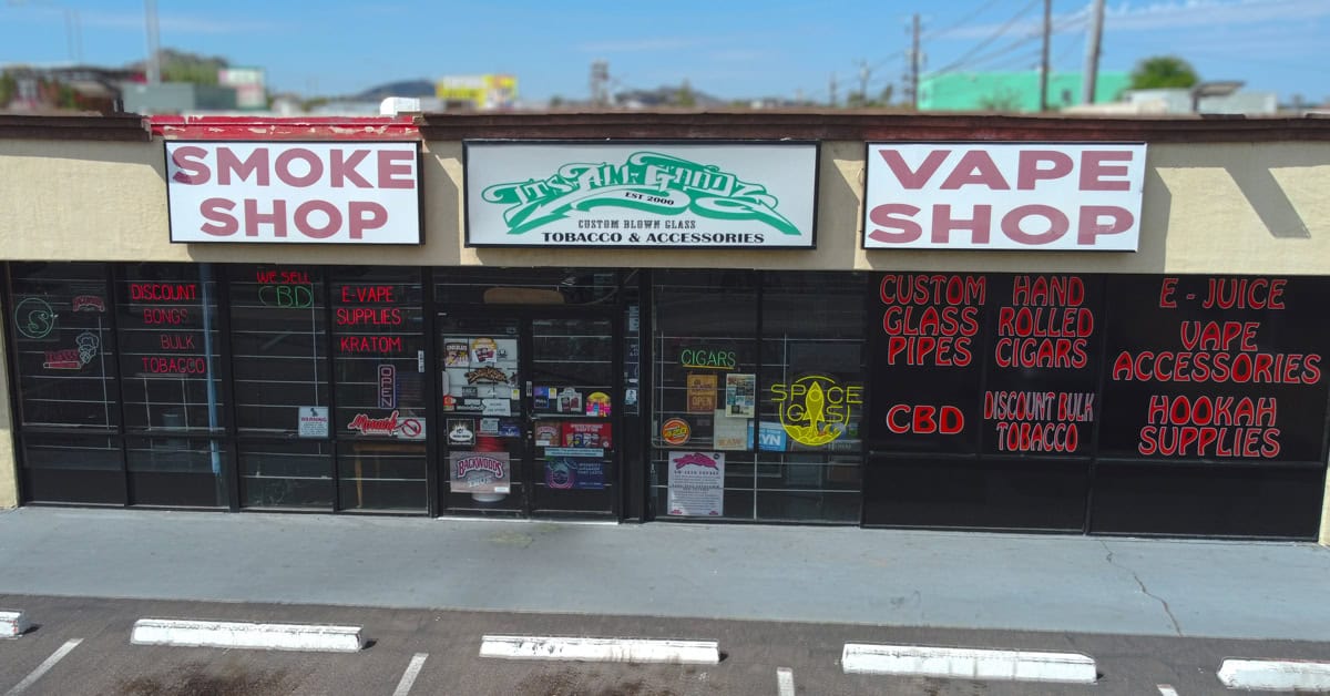 Best smoke shop near Hilton Tapatio and North Mountain in Phoenix, serving Moon Valley locals