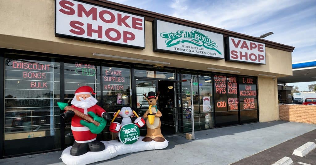 Interior of It’s All Goodz smoke shop in Phoenix showcasing premium smoke and vape products